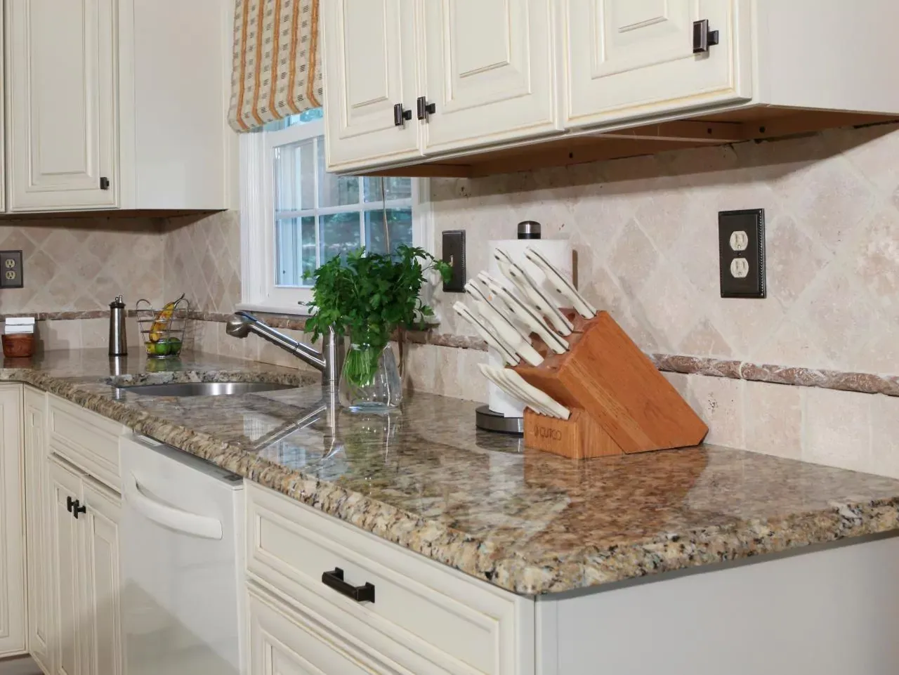 Kitchen-Countertop-Replacement-Guide.webp